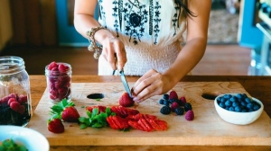 7 Ways to Beat Your Sugar Cravings and Maintain a Healthy Diet 7 Ways to Beat Your Sugar Cravings and Maintain a Healthy Diet